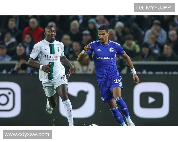 沙尔克04与门兴格拉德巴赫互交白卷，联赛积分榜上并列共和